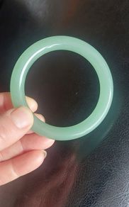 jade bracelet
