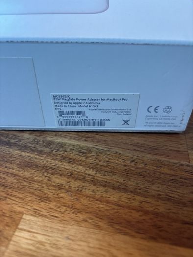 Apple 85W MagSafe Power Adapter