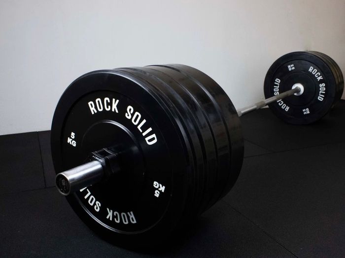 Olympic Barbell & 100kg Bumper Plates (new)