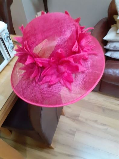 Ladies hat