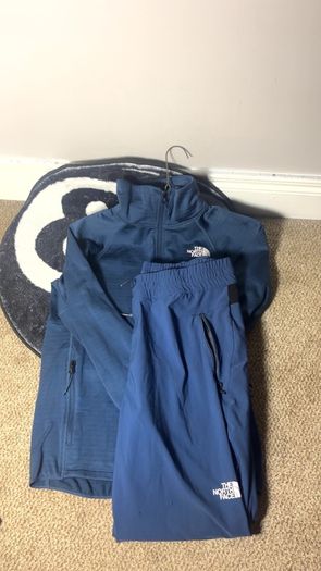 The North Face 2 Piece Set