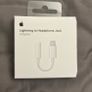 Apple Lightning to 3.5mm Headphone Jack Adapter BRAND NEW AND SESLED Image 2