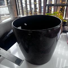 Lechuza Classico indoor planter