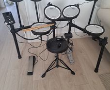 Roland electronic Drum kit
