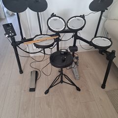 Roland electronic Drum kit