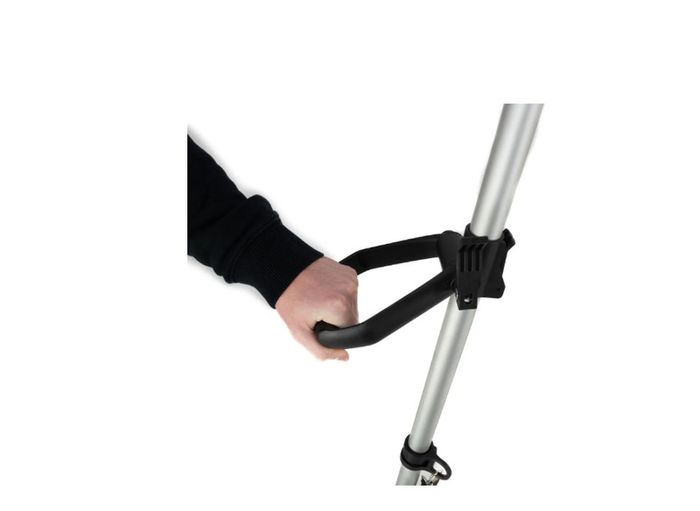 Hyundai 20V Cordless Pole Saw, 2Ah Battery and Charger, Lightweight and Telescopic Chainsaw