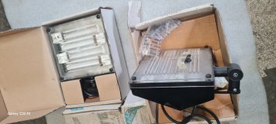 Security / Sign lighting 4x9 watt Omni light. Cost 60e new selling for 10e still in the box @ OCG
