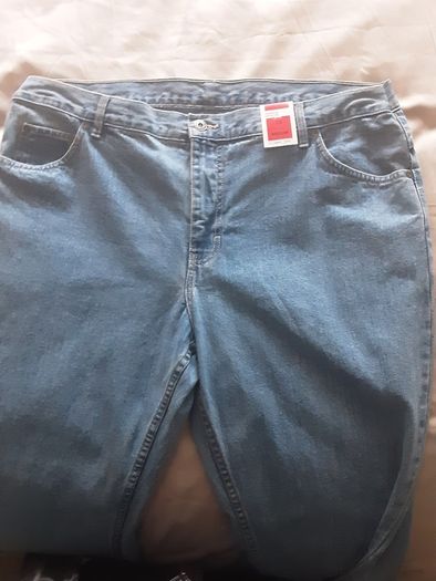 Jeans/Mark's and Spencer Fashion Fit Bootcut Jean's.. Size: 18UK