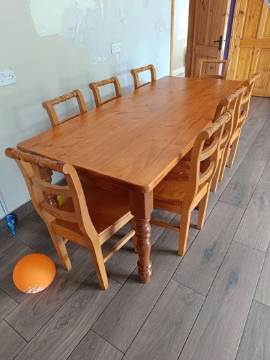 Solid oak table and 8 chairs