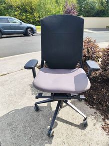 ergonomic office chair