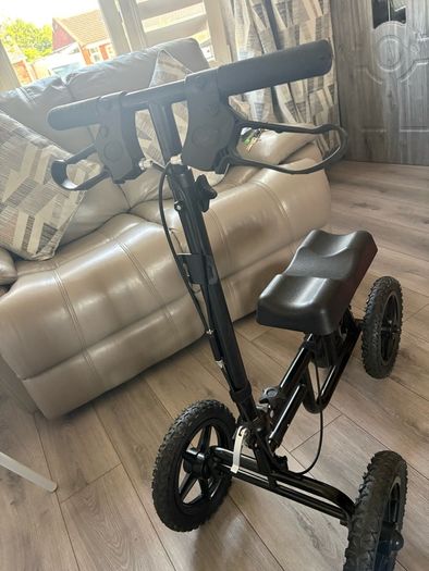 Knee Walker (knee scooter)