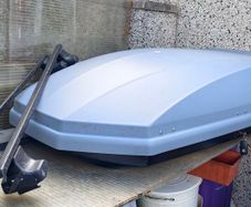 Car roof box 470L and roof bars (rental)