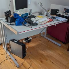 Computer desk