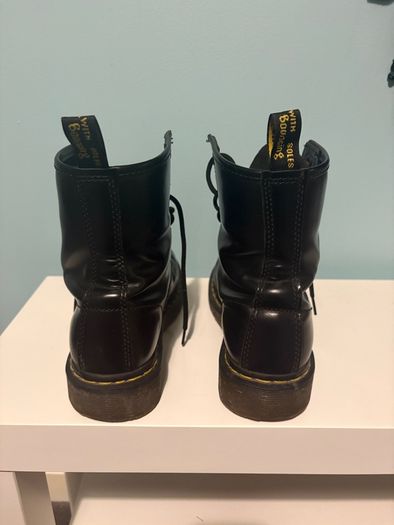 dr marten 8 hole boots size 38