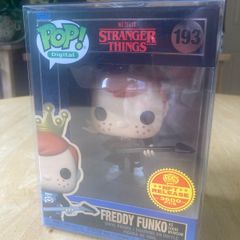 Stranger Things Eddie Freddy Funko NFT Pop 193. Mint.