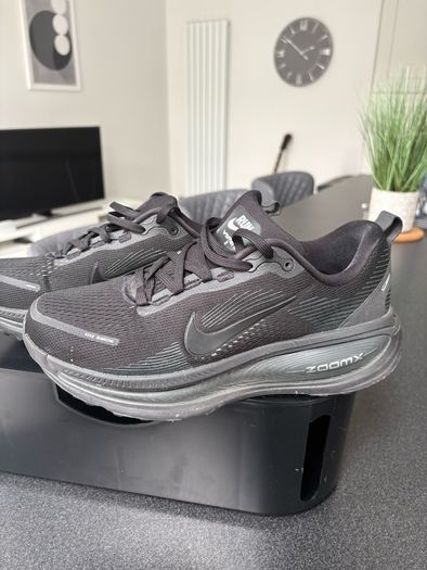 Mens shoes