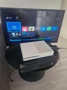 2 Xbox and TV