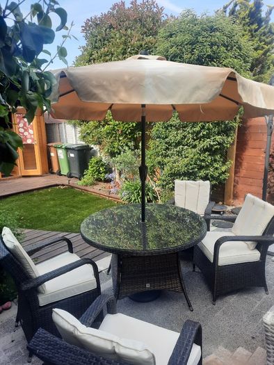 Garden Furniture Set  Excellent Condition
