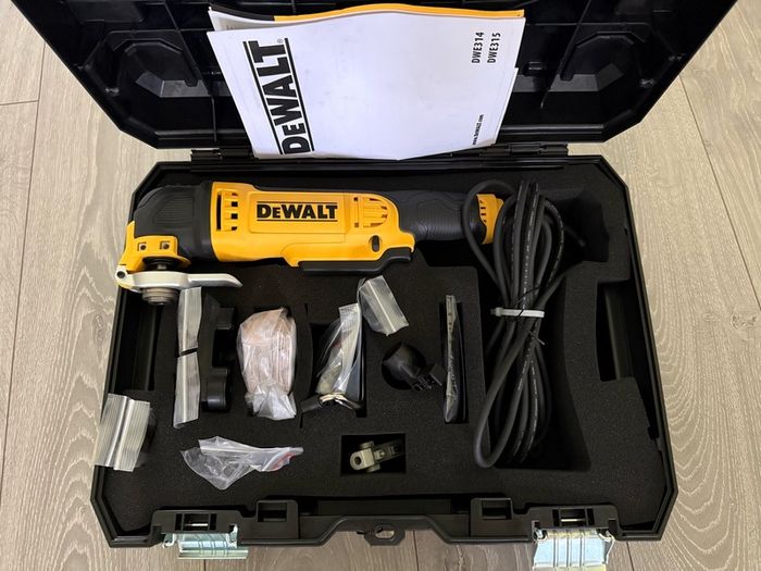 DeWalt DWE315KT multitool brand new