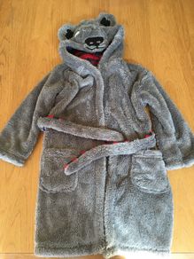 M&S boys bath robe size 5 to 6 brand new