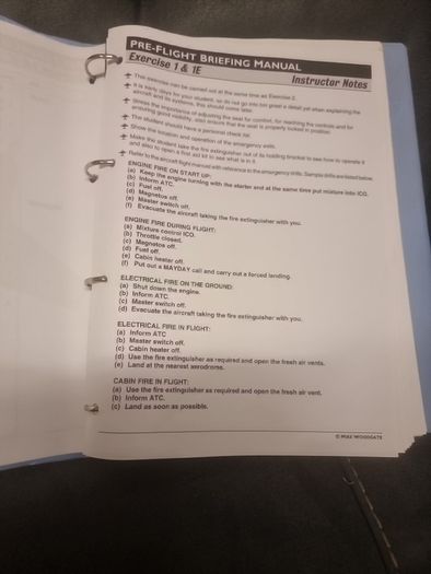 Pre-Flight Briefing Manual. Mike Woodgate
