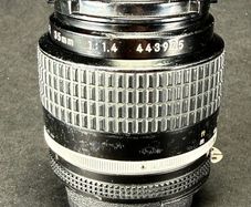 Nikon Ai-s AIS Nikkor 35mm f/1.4
