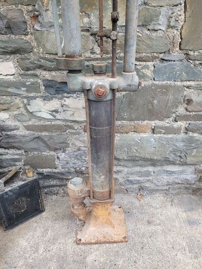 1915 Skeleton Petrol Pump