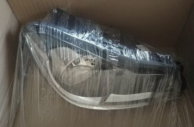 Genuine RH side headlight car parts for Mercedes  W204  -  2048209859. Brand New