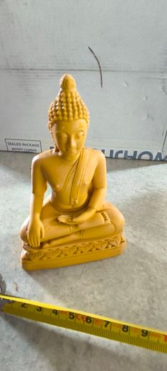 Buddha figure Sri Lanka / Ceylon small sculpture lotus position Asia