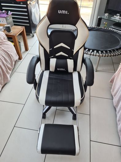 gaming chair