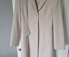 In Wear Cream coat. Spring /Autumn