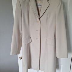 Final Reduction  In Wear Cream coat. Spring /Autumn