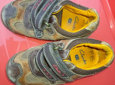 Boys shoes, size 8.5