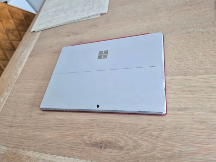 Microsoft Surface Pro 5 - Top Spec! (i7 / 16GB / 512GB)
