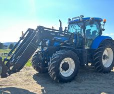 2011 New Holland T7040