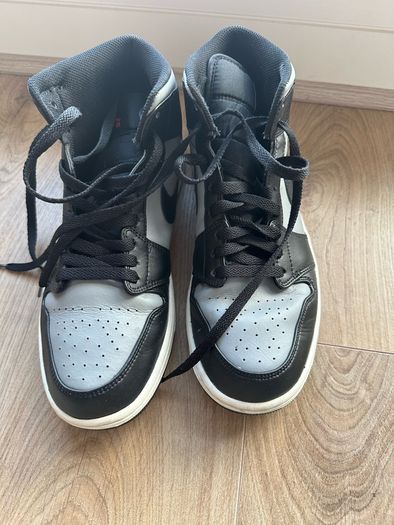 Nike Air Jordan 1