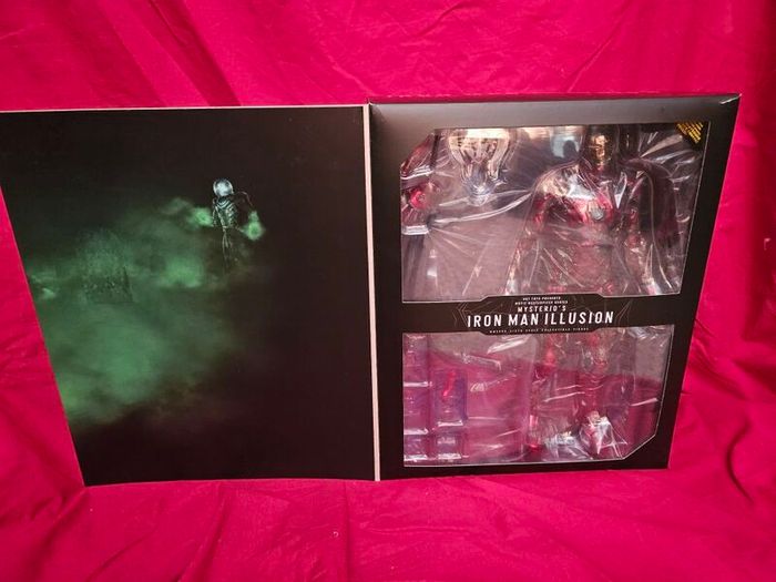 Hot toys iron man mysterio illusion