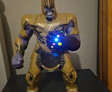 Large Thanos Figure