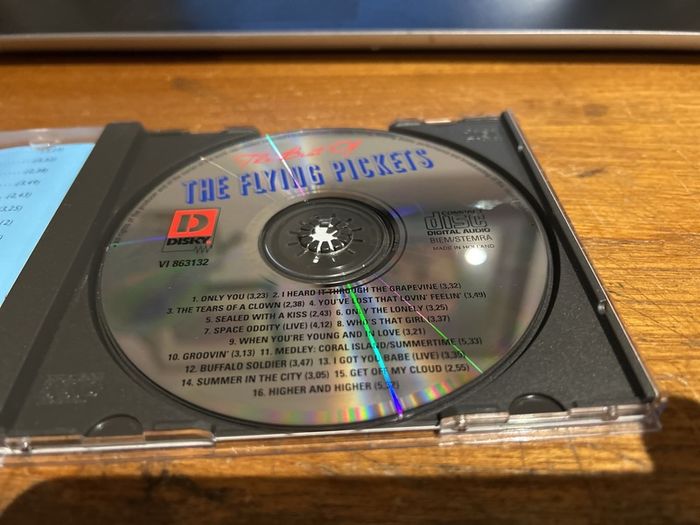 The Flying Pickets - The Best Of (1)