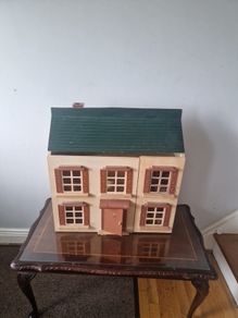 dolls house