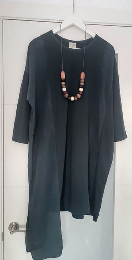 In Good Company bottle green silk contemporary midi Sz M ( Fit 12-14 UK) - Rrp 129 ( New)