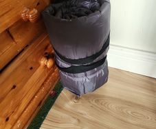 Self inflating roll mat