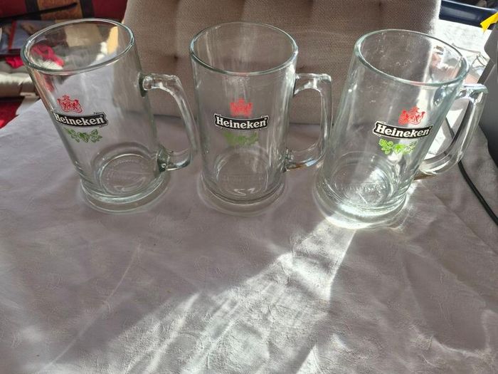 4 Vintage Heineken glass beer tankards/mugs.
