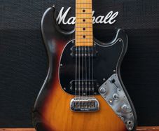 Music Man Sabre II 1979 - Sunburst