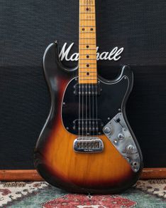 Music Man Sabre II 1979 - Sunburst