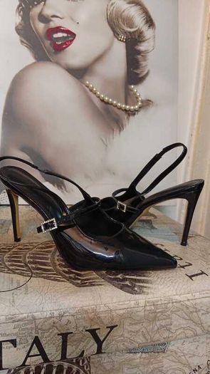 Black High Heels Size 8
