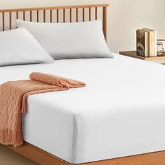 Egyptian Cotton 300TC Hotel Quality 30 cm Fitted Bedsheets White