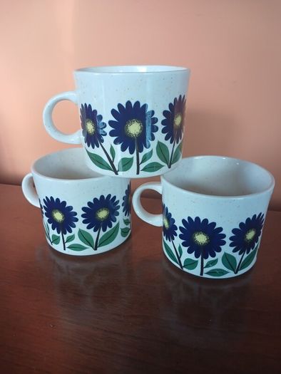 Arklow pottery mugs