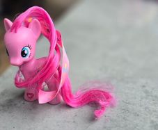 Pinkie Pie with ribbon in hair 3inch Brushable MLP G4 My Little Pony 2010