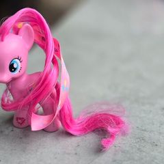 Pinkie Pie with ribbon in hair 3inch Brushable MLP G4 My Little Pony 2010
